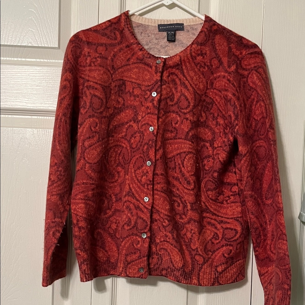 Northern Isles Women's dark coral Paisley Cardigan